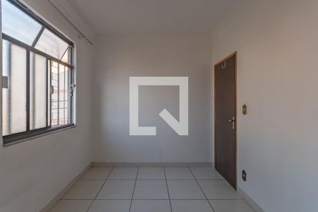 Quarto 2 de apartamento para alugar com 2 quartos, 55m² em Vila Cloris, Belo Horizonte