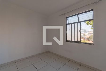 Quarto 2 de apartamento para alugar com 2 quartos, 55m² em Vila Cloris, Belo Horizonte