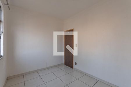 Quarto 2 de apartamento para alugar com 2 quartos, 55m² em Vila Cloris, Belo Horizonte