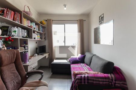 Sala de apartamento para alugar com 1 quarto, 24m² em Guaianazes, São Paulo