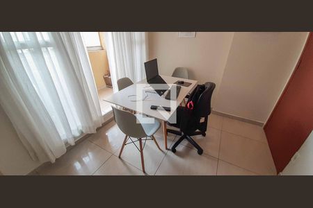 Sala de apartamento à venda com 2 quartos, 68m² em Jaguaribe, Osasco