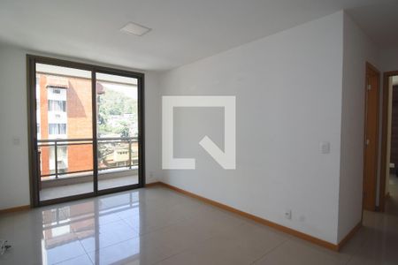 Apartamento para alugar com 76m², 2 quartos e 1 vagaSala