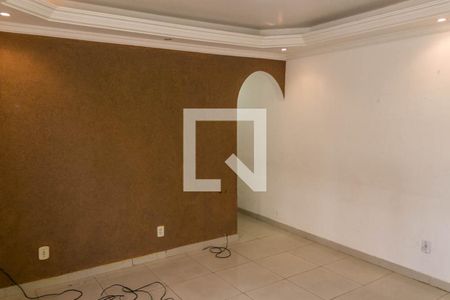 Sala de apartamento para alugar com 2 quartos, 90m² em Resgate, Salvador