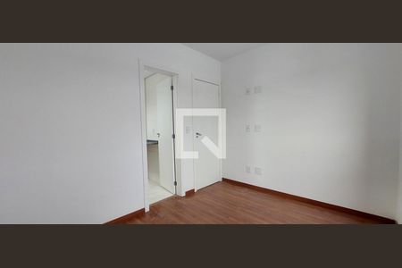 Quarto 1 suíte de apartamento à venda com 2 quartos, 57m² em Utinga, Santo André