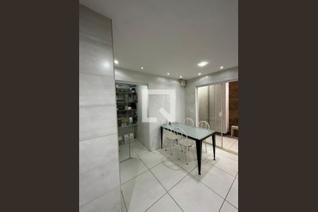 Casa para alugar com 4 quartos, 360m² em Piratininga, Niterói