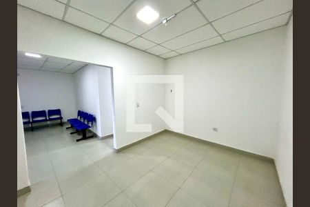 Sala de casa para alugar com 3 quartos, 440m² em Jardim Presidente Dutra, Guarulhos