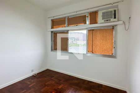 Quarto 01 de apartamento para alugar com 3 quartos, 120m² em Lagoa, Rio de Janeiro