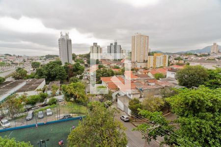 Vista de apartamento à venda com 3 quartos, 83m² em Parque Sao Domingos, São Paulo