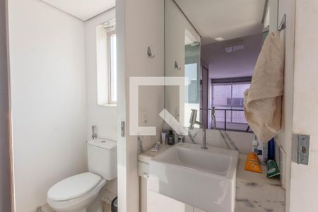 Banheiro de apartamento para alugar com 1 quarto, 43m² em Sion, Belo Horizonte