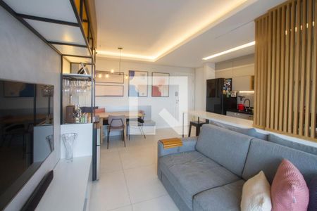 Sala de apartamento à venda com 2 quartos, 68m² em Santo Amaro, São Paulo