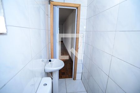 Banheiro de casa para alugar com 1 quarto, 25m² em Santa Cecília, Viamão