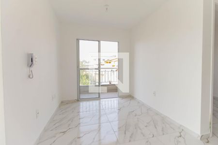 Sala de apartamento para alugar com 2 quartos, 40m² em Vila Carmosina, São Paulo