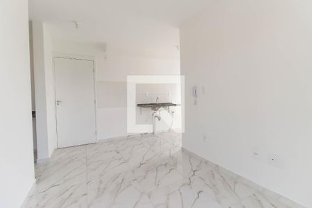 Sala de apartamento para alugar com 2 quartos, 40m² em Vila Carmosina, São Paulo