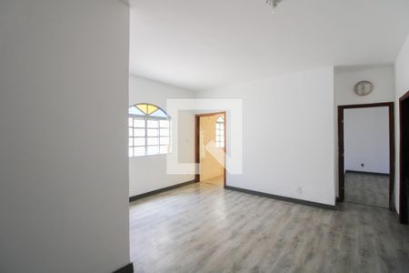 Sala de Jantar de casa para alugar com 3 quartos, 400m² em São Bernardo, Belo Horizonte