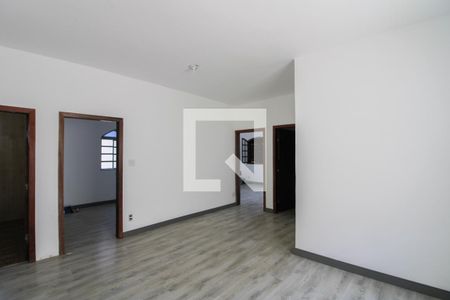 Sala de casa para alugar com 3 quartos, 400m² em São Bernardo, Belo Horizonte