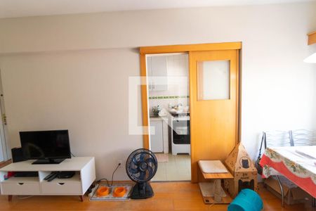 Salas de apartamento à venda com 1 quarto, 49m² em Centro, Campinas