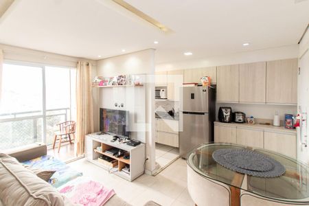 Sala   de apartamento à venda com 2 quartos, 48m² em Parque Edu Chaves, São Paulo