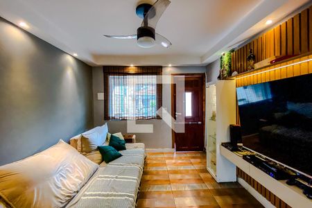 Sala de casa à venda com 3 quartos, 120m² em Vila Bertioga, São Paulo