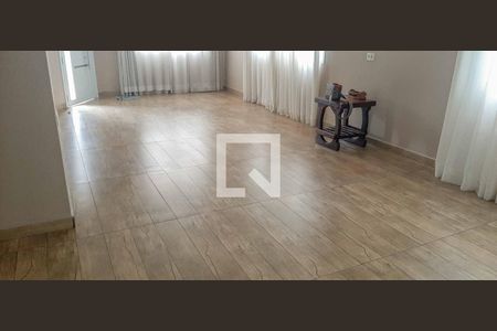 Sala de casa para alugar com 3 quartos, 230m² em Cipava, Osasco