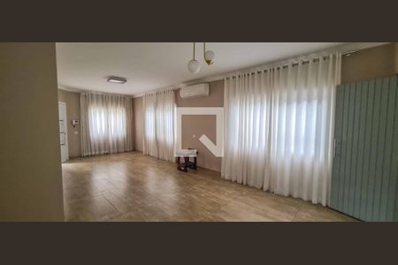 Sala de casa para alugar com 3 quartos, 230m² em Cipava, Osasco