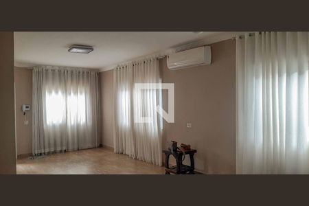 Sala de casa para alugar com 3 quartos, 230m² em Cipava, Osasco