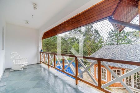 Casa de condomínio à venda com 667m², 4 quartos e 6 vagas Casa de condomínio à venda com 667m², 4 quartos e 6 vagasvaranda