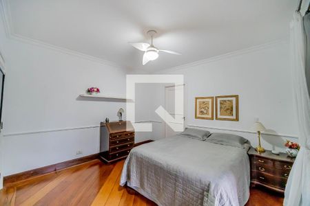 Casa de condomínio à venda com 667m², 4 quartos e 6 vagas