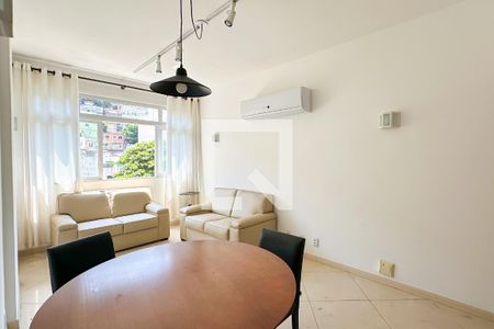 Sala de apartamento à venda com 2 quartos, 79m² em Copacabana, Rio de Janeiro