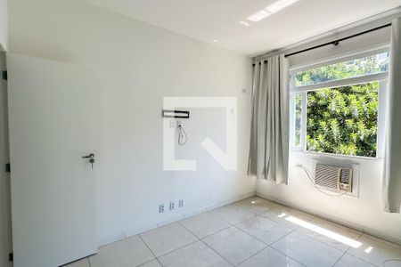 Quarto 01 de apartamento à venda com 2 quartos, 79m² em Copacabana, Rio de Janeiro