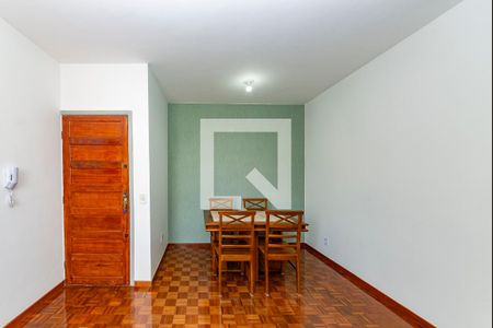 Sala de apartamento para alugar com 3 quartos, 76m² em Padre Eustáquio, Belo Horizonte