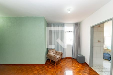 Sala de apartamento para alugar com 3 quartos, 76m² em Padre Eustáquio, Belo Horizonte