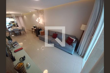 Sala de TV de apartamento para alugar com 3 quartos, 137m² em Itararé, São Vicente