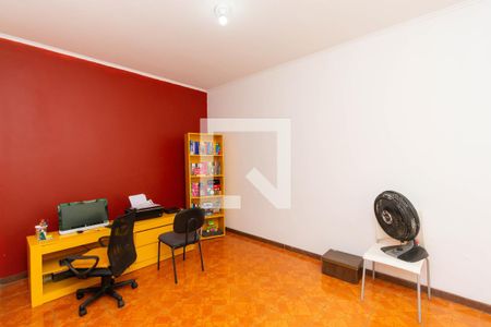 Quarto 1 de casa à venda com 4 quartos, 210m² em Vila Canero, São Paulo