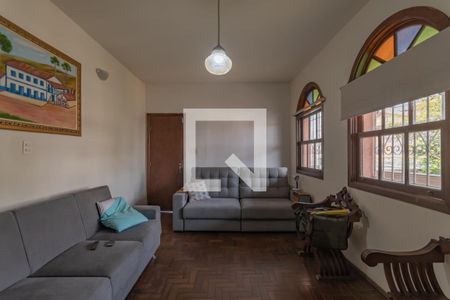 Sala de casa para alugar com 4 quartos, 316m² em Alípio de Melo, Belo Horizonte