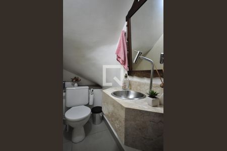 Lavabo de casa para alugar com 2 quartos, 140m² em Jardim Monte Alegre, Taboão da Serra