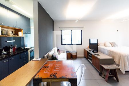 Sala/Quarto de apartamento à venda com 1 quarto, 43m² em Vila Nova Conceição, São Paulo