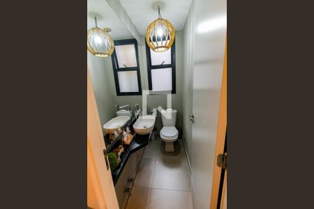 Lavabo de apartamento para alugar com 2 quartos, 89m² em Real Parque, São Paulo