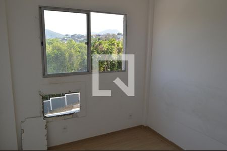 Quarto 1 de apartamento para alugar com 2 quartos, 48m² em Taquara, Rio de Janeiro