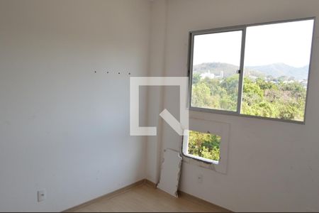 Quarto 1 de apartamento para alugar com 2 quartos, 48m² em Taquara, Rio de Janeiro