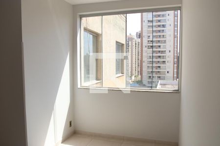 Sala de apartamento para alugar com 3 quartos, 122m² em Setor Oeste, Goiânia