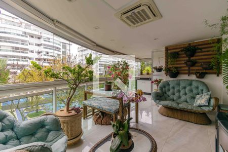 Varanda de apartamento à venda com 4 quartos, 144m² em Recreio dos Bandeirantes, Rio de Janeiro