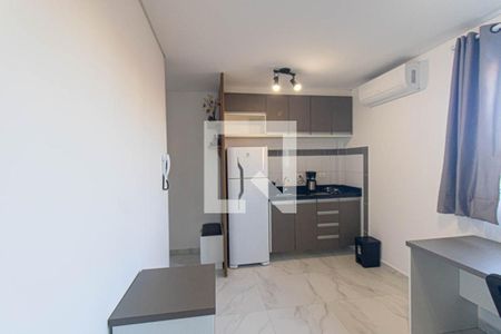 Sala/Cozinha de kitnet/studio para alugar com 1 quarto, 27m² em Guabirotuba, Curitiba