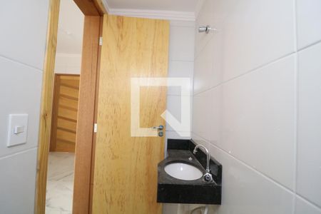 Lavabo de casa à venda com 2 quartos, 75m² em Vila Antonieta, São Paulo