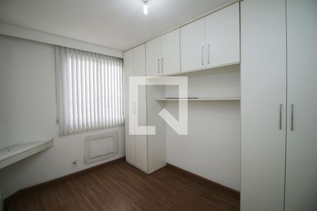 Quarto de apartamento à venda com 2 quartos, 55m² em Bonsucesso, Rio de Janeiro