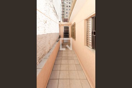 Casa à venda com 100m², 3 quartos e 1 vaga Casa à venda com 100m², 3 quartos e 1 vagaCorredor