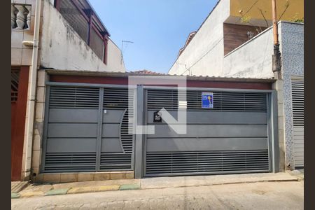 Casa à venda com 100m², 3 quartos e 1 vaga Casa à venda com 100m², 3 quartos e 1 vagaFachada