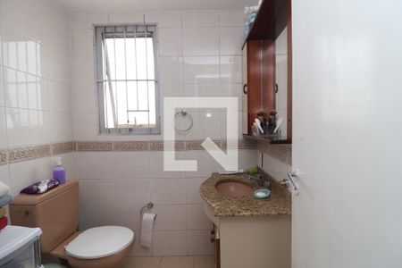 Banheiro de apartamento à venda com 2 quartos, 55m² em Vila Carrão, São Paulo