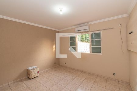 Suite  de casa para alugar com 3 quartos, 1250m² em Vila Real Santista, Hortolândia