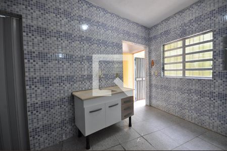 Cozinha de casa para alugar com 1 quarto, 25m² em Jardim Flor de Maio, São Paulo