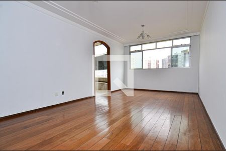 Apartamento à venda com 244m², 4 quartos e 3 vagasSala de estar